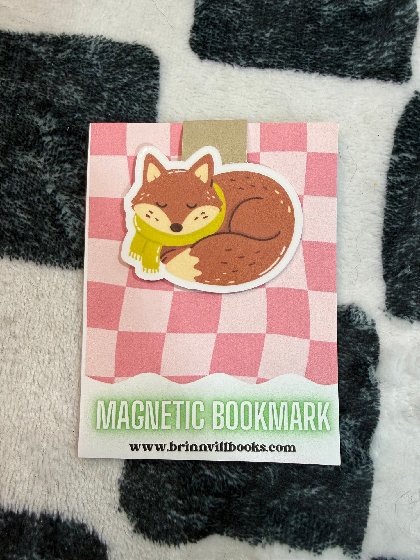 Cozy fox magnetic bookmark