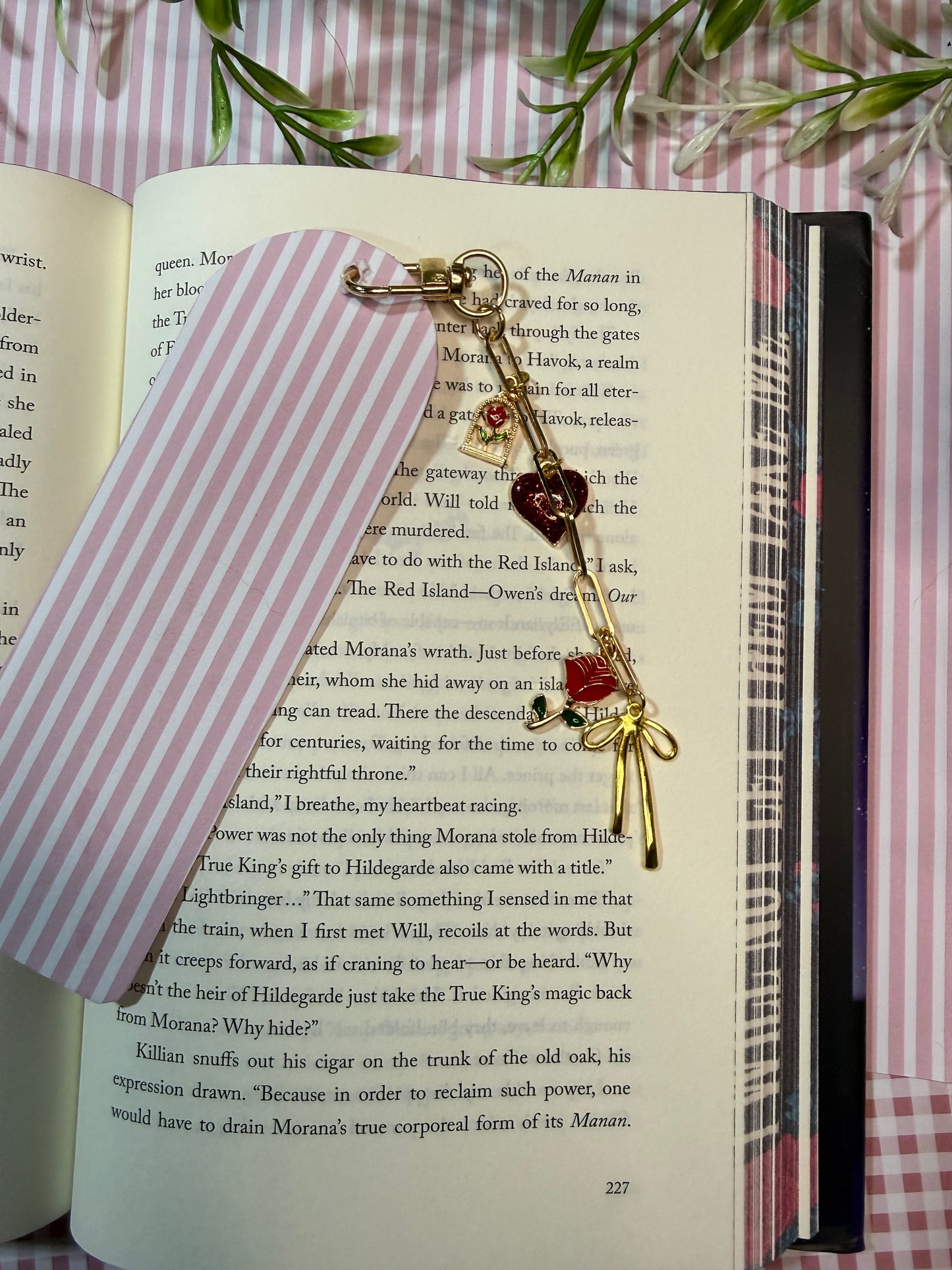 Striped heart chain bookmark