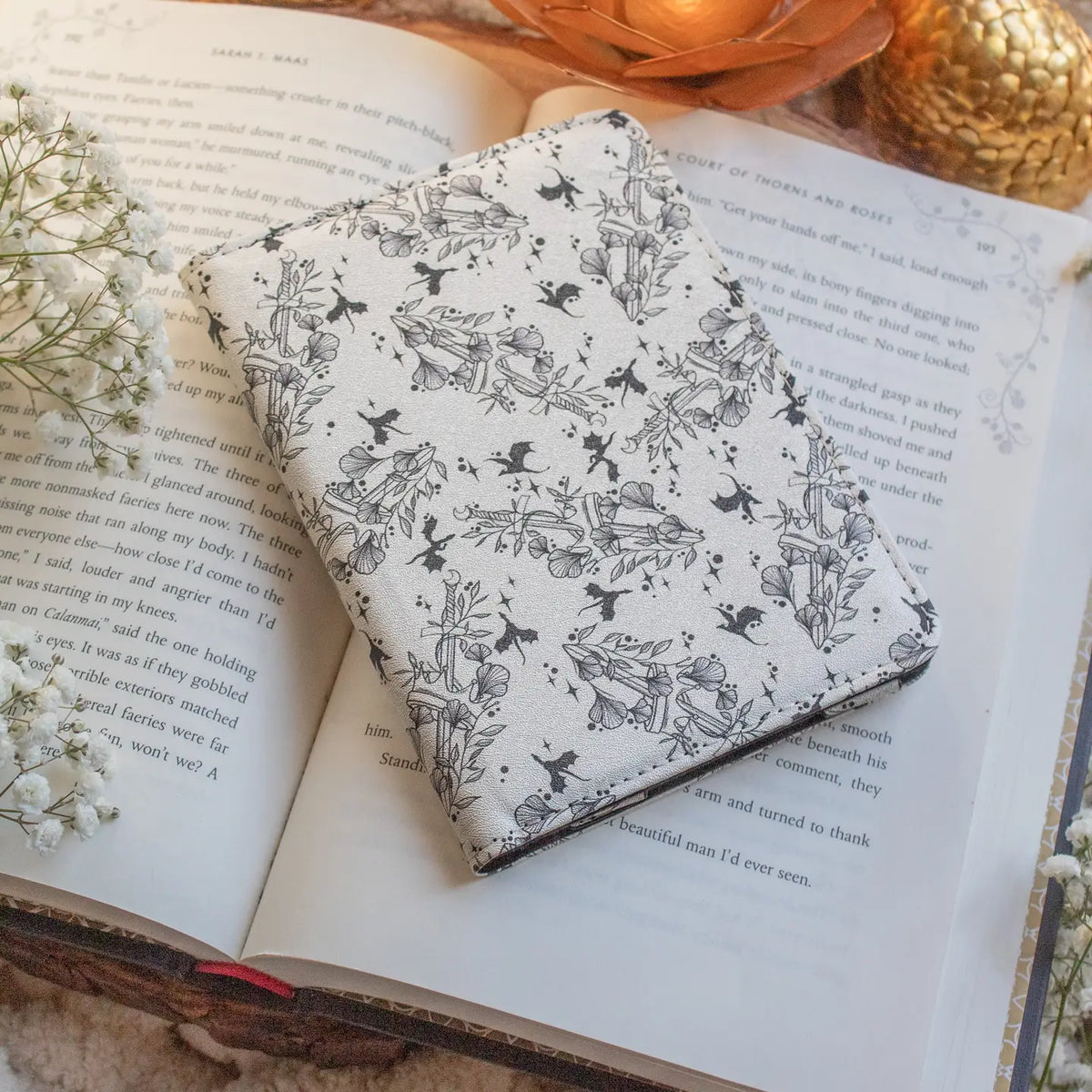 Ivory Swords Kindle Case