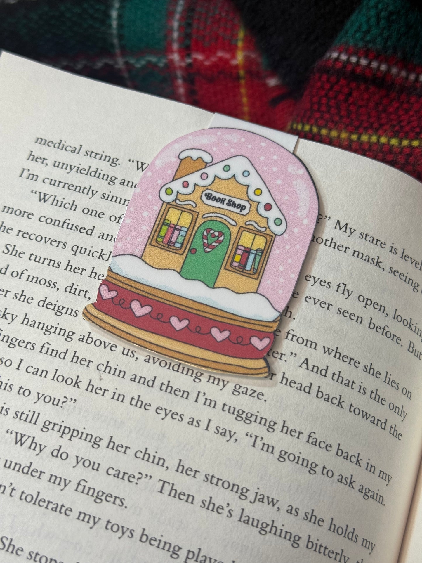 Bookshop snowglobe magnetic bookmark