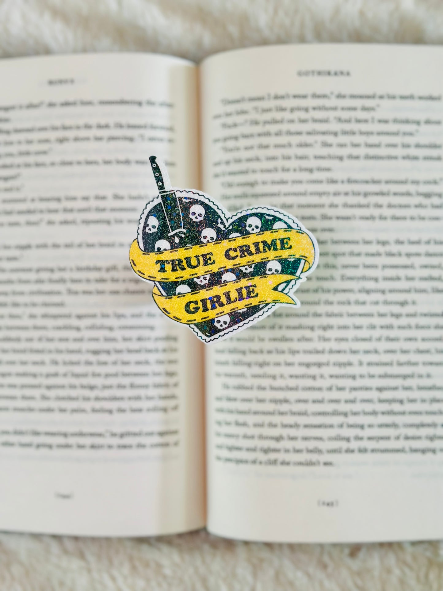True crime girlie 3D bookmark