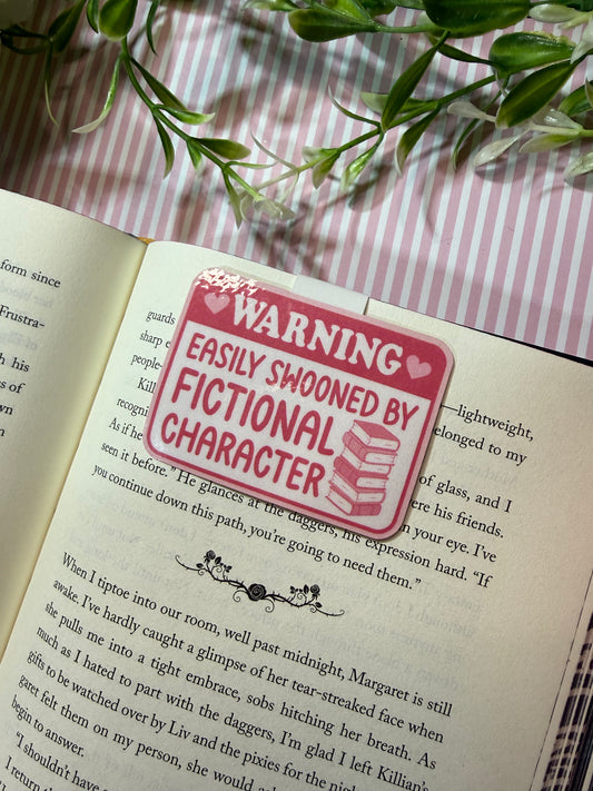 Swooned magnetic bookmark