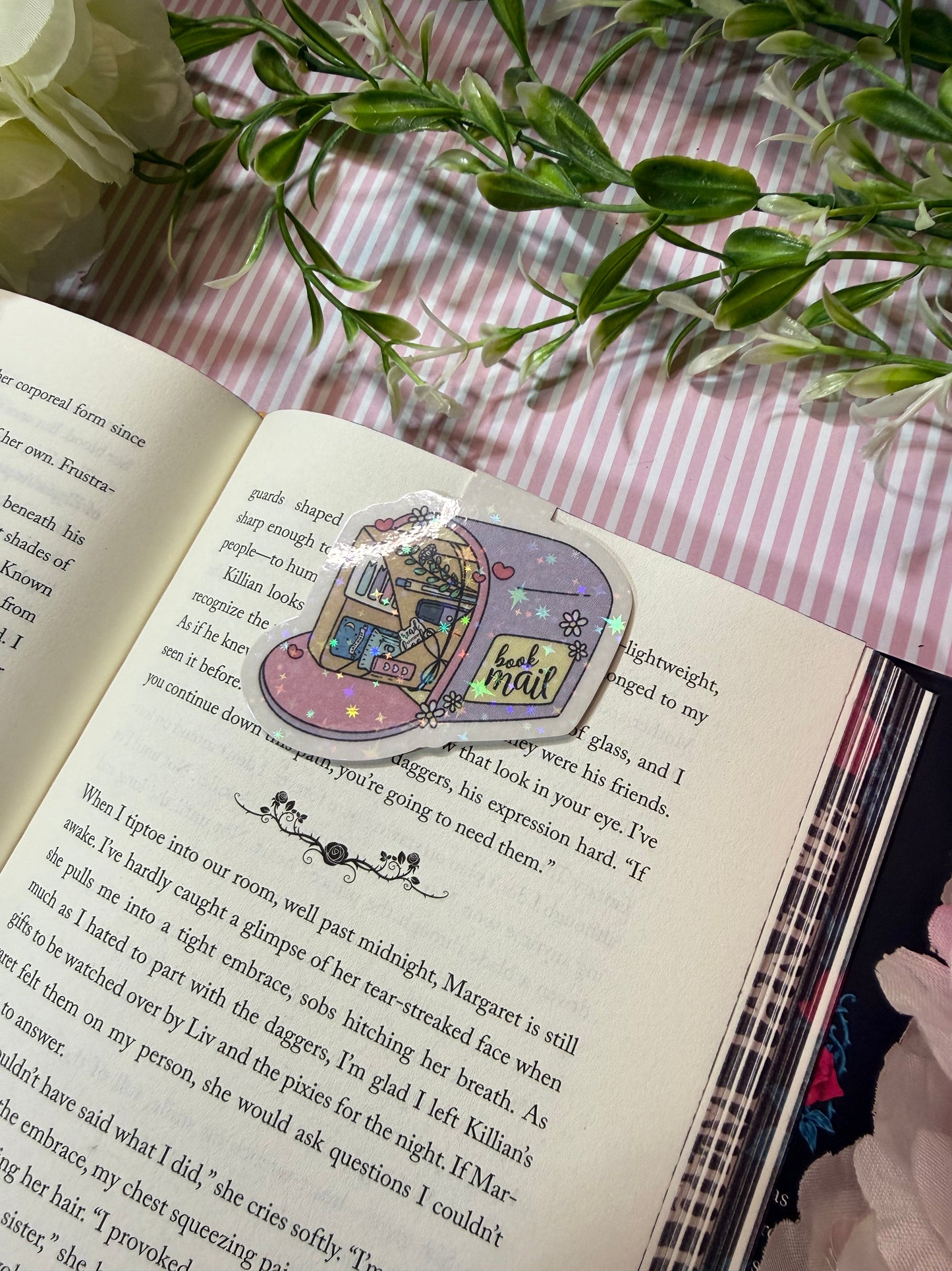 Book mail magnetic bookmark
