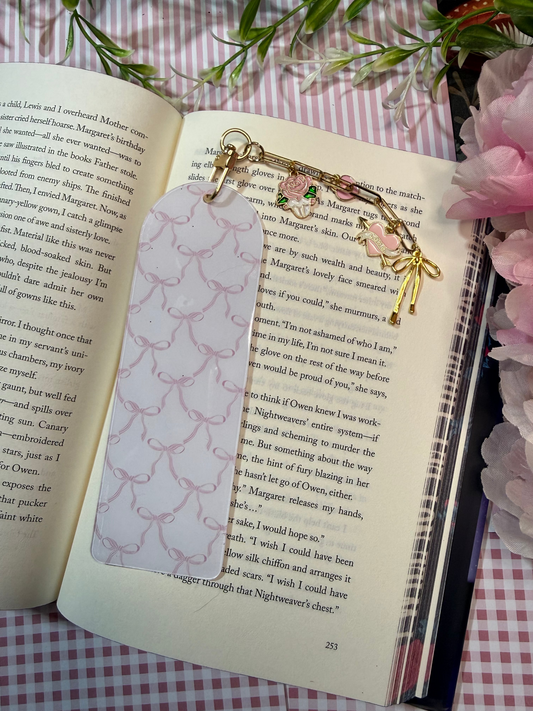 Pink and bows chain bookmark