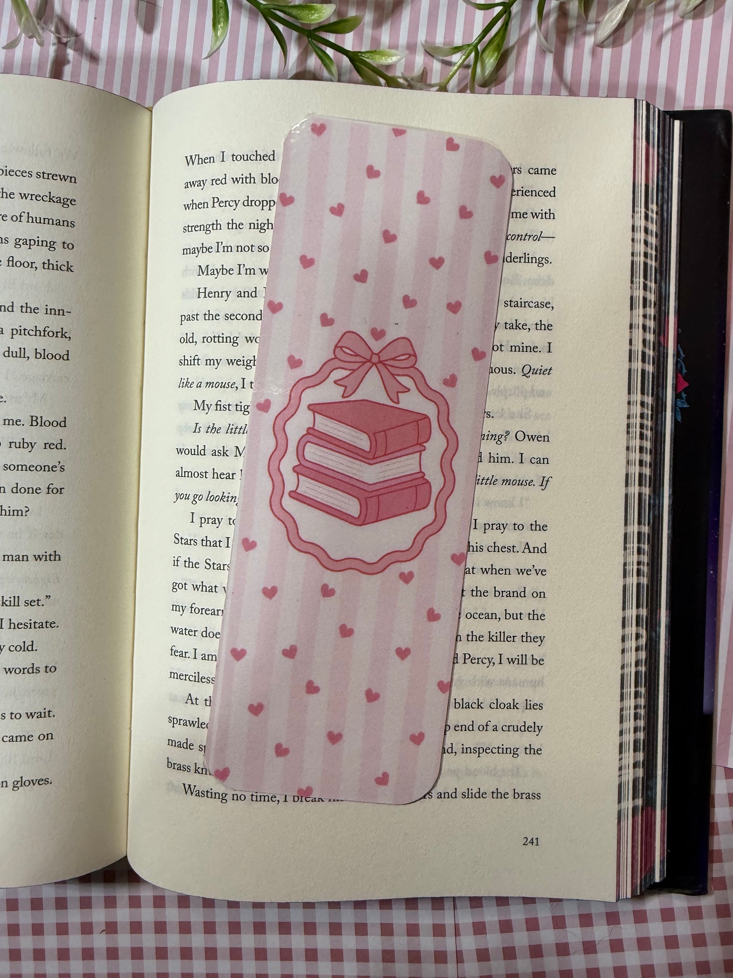Preppy book stack bookmark